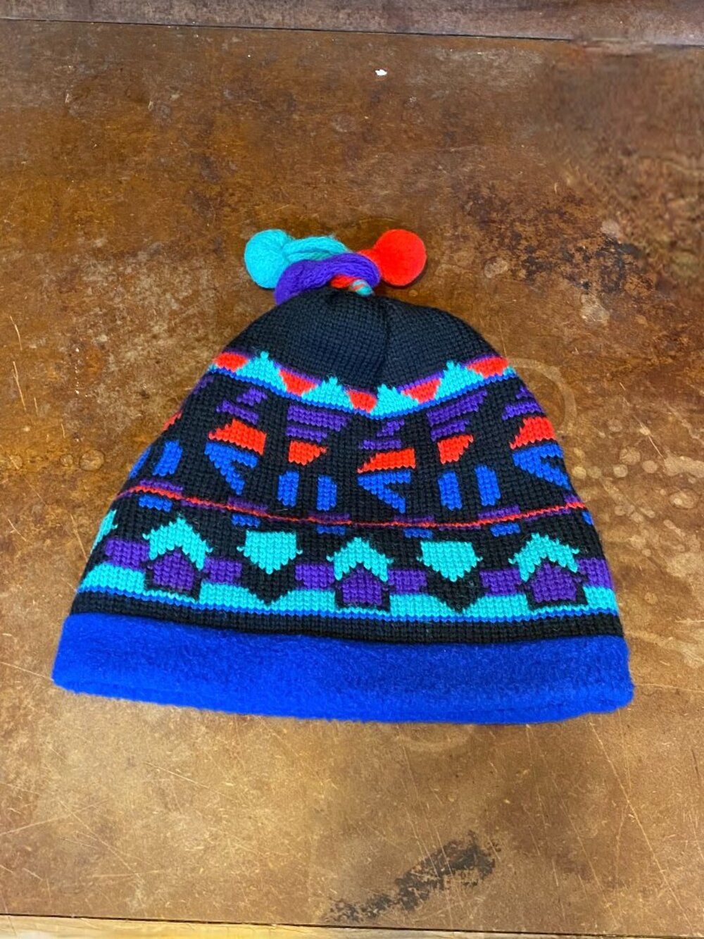 1990s vintage Igloos Wool Knit Ski Snowboard Beanie Aztec Pattern Made in USA